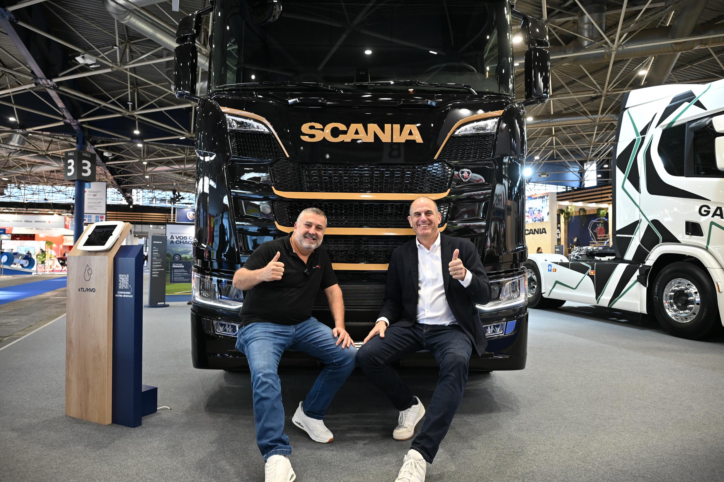 SCANIA.jpg