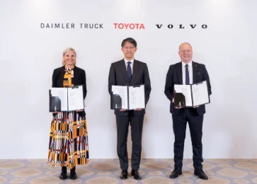 Hydrogen: Toyota Motor Corporation joins Daimler Truck and Volvo Group in cellcentric
