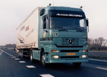 50 Years of ITOY – 1997 MERCEDES-BENZ ACTROS